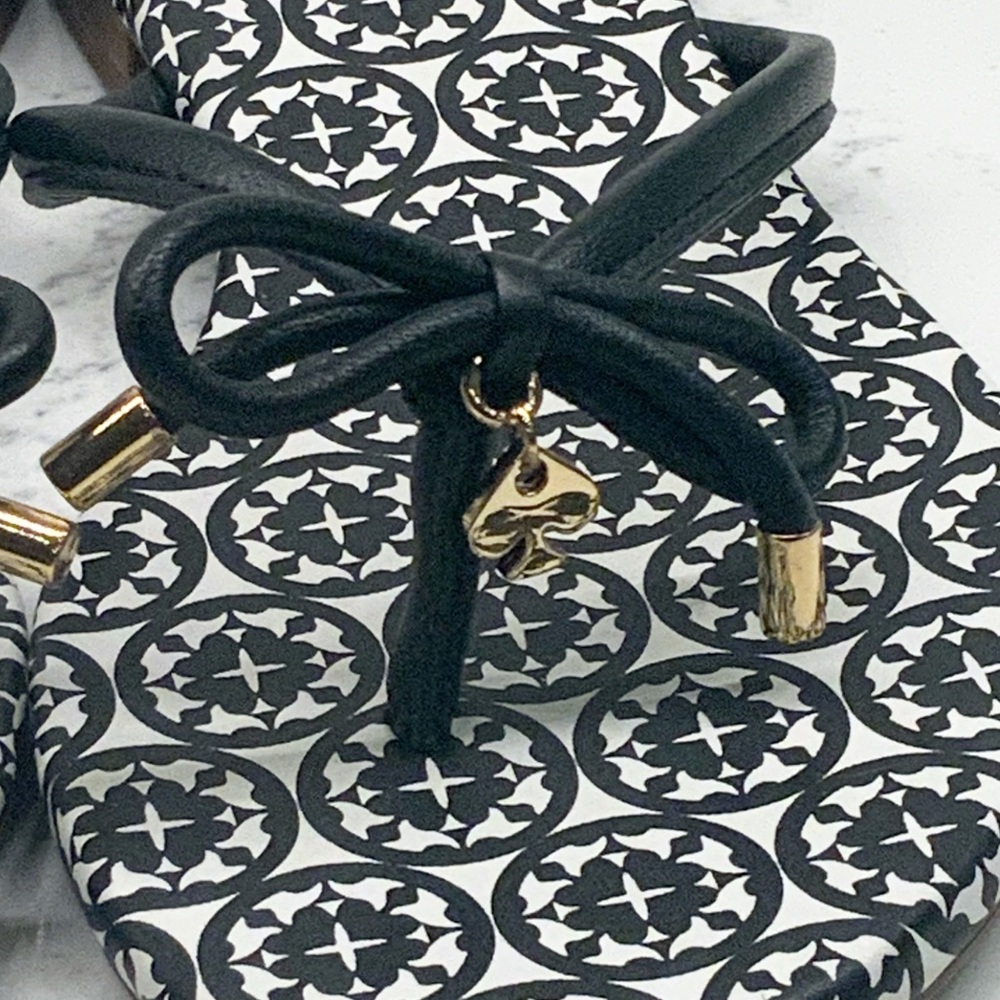 Kate Spade Bow Charm Flip Flops - Picture 4 of 7